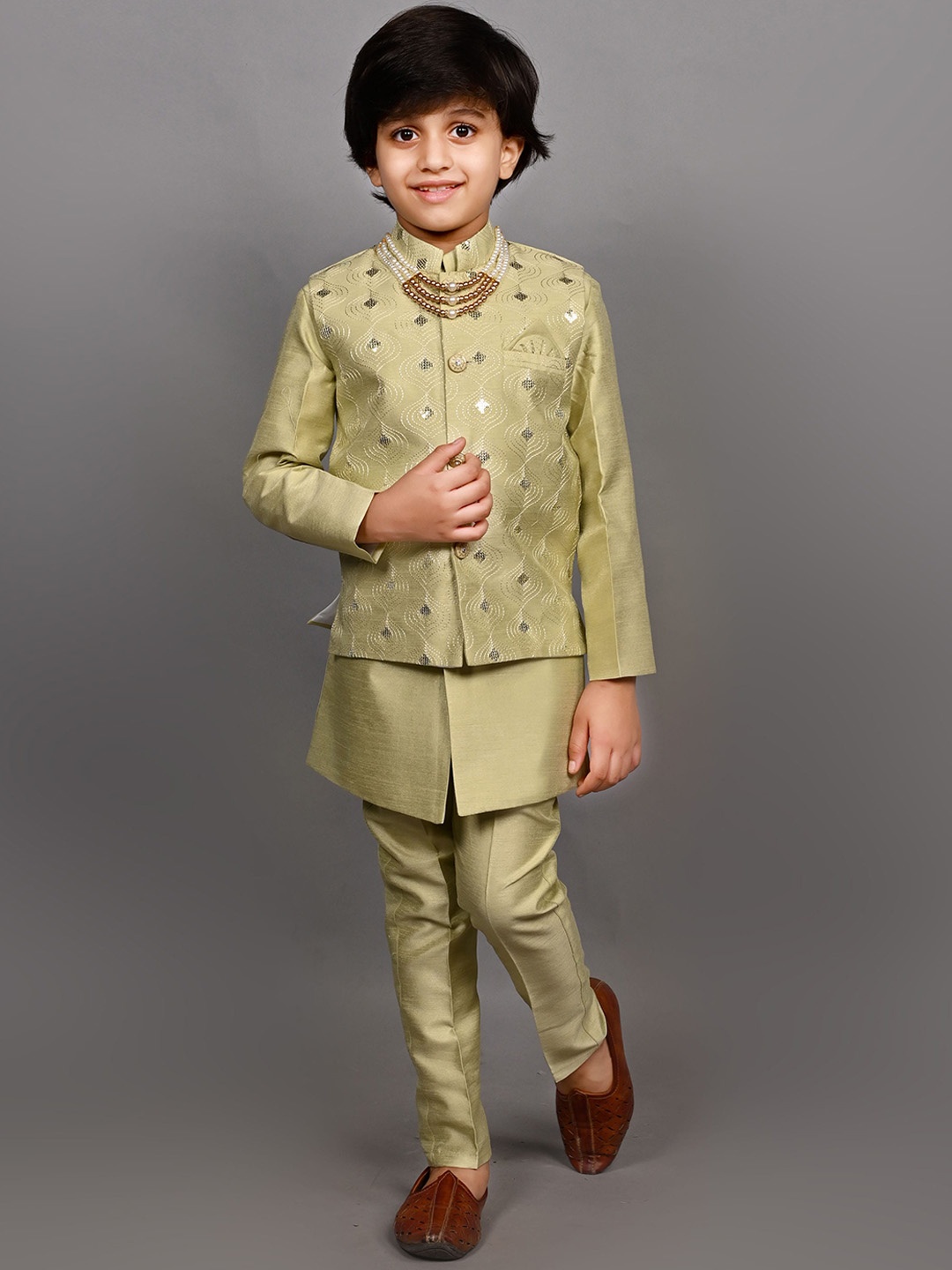 

ahhaaaa Boys 3-Piece Self-Design Indo-Western Sherwani Set, Green