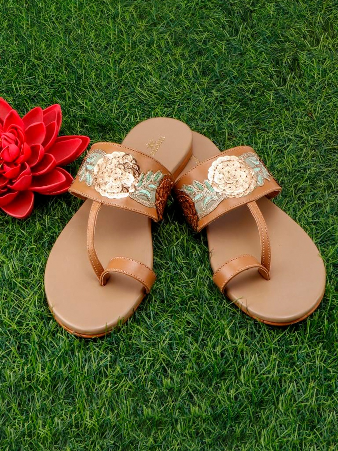 

Anouk Brown Ethnic Embellished One Toe Flats