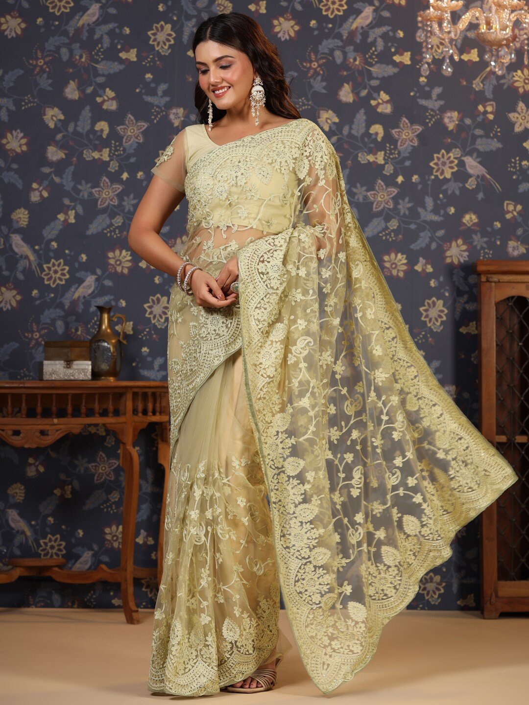 

House of Pataudi Embroidered Saree, Green