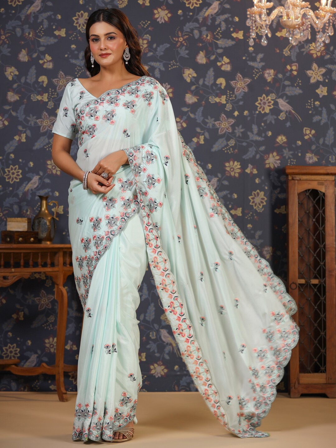 

House of Pataudi Floral Embroidered Pure Silk Saree, Green