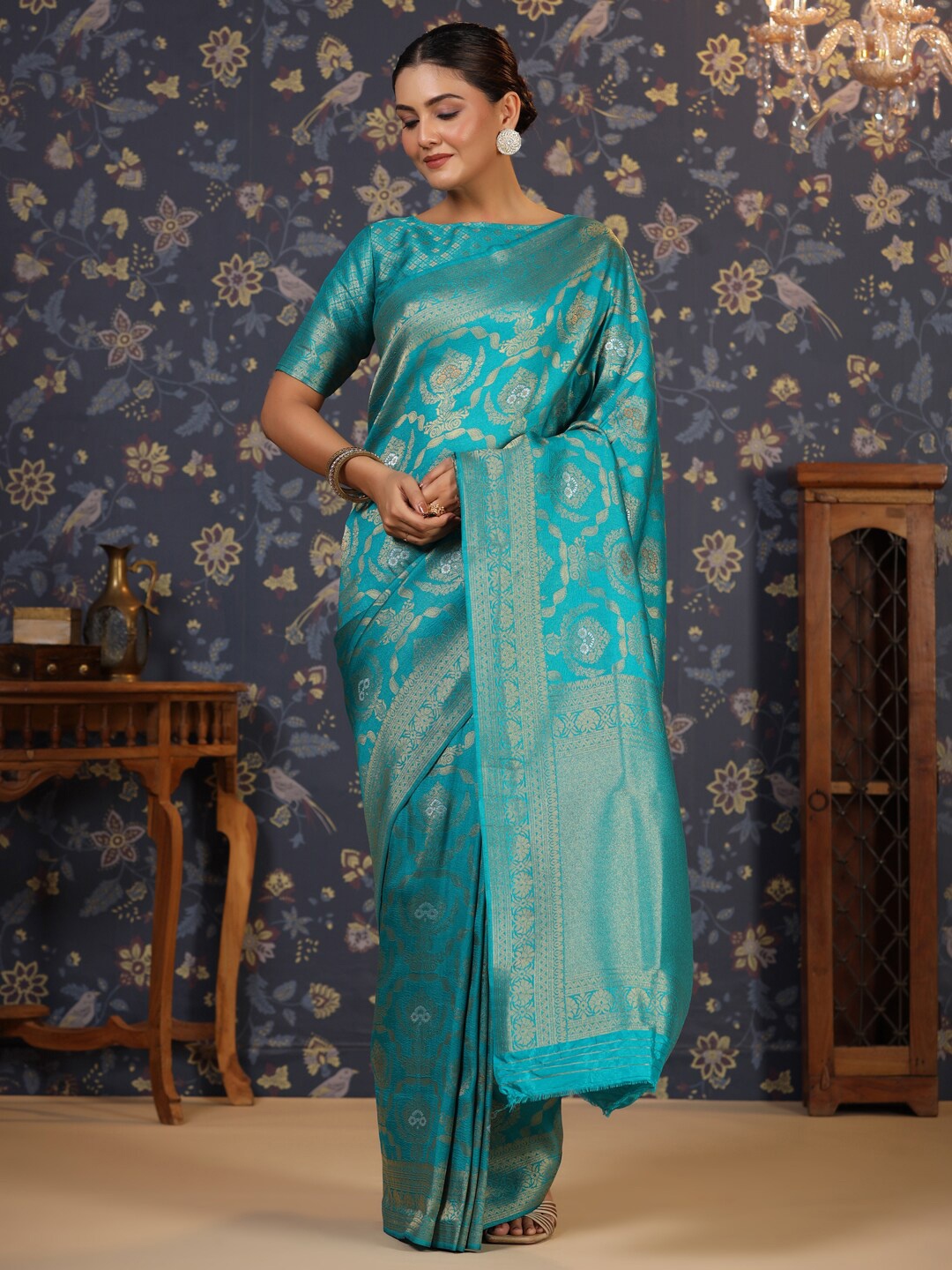 

House of Pataudi Woven Design Banarasi Saree With Blouse Piece, Green