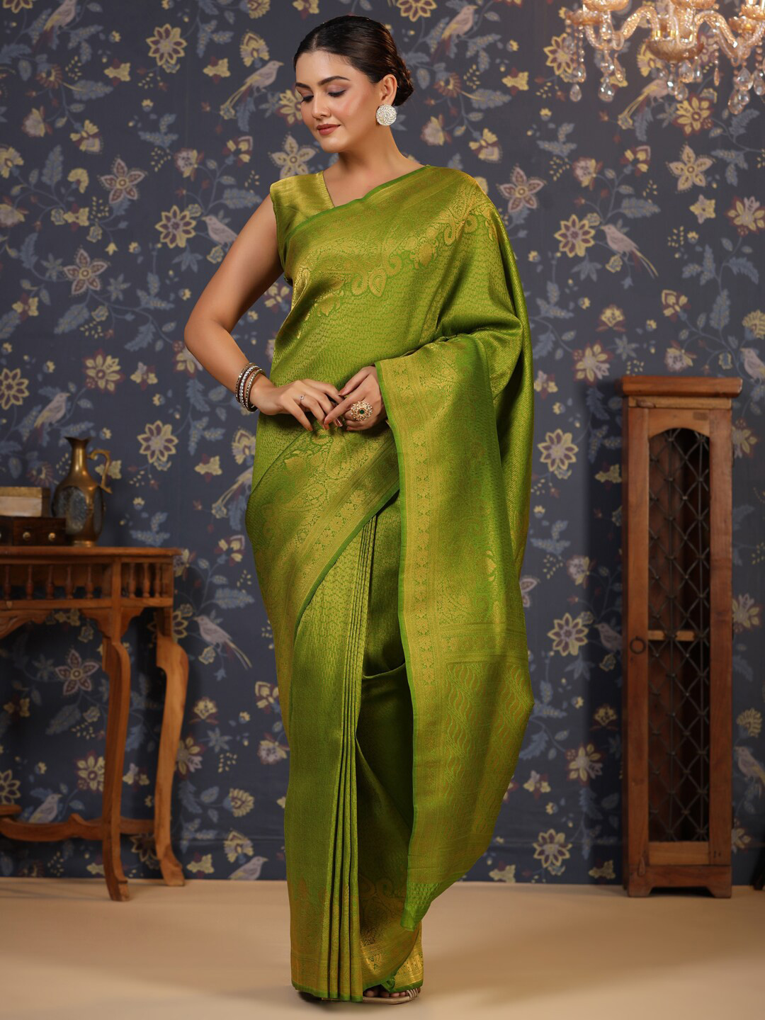 

House of Pataudi Ethnic Motifs Woven Design Zari Banarasi Saree, Green