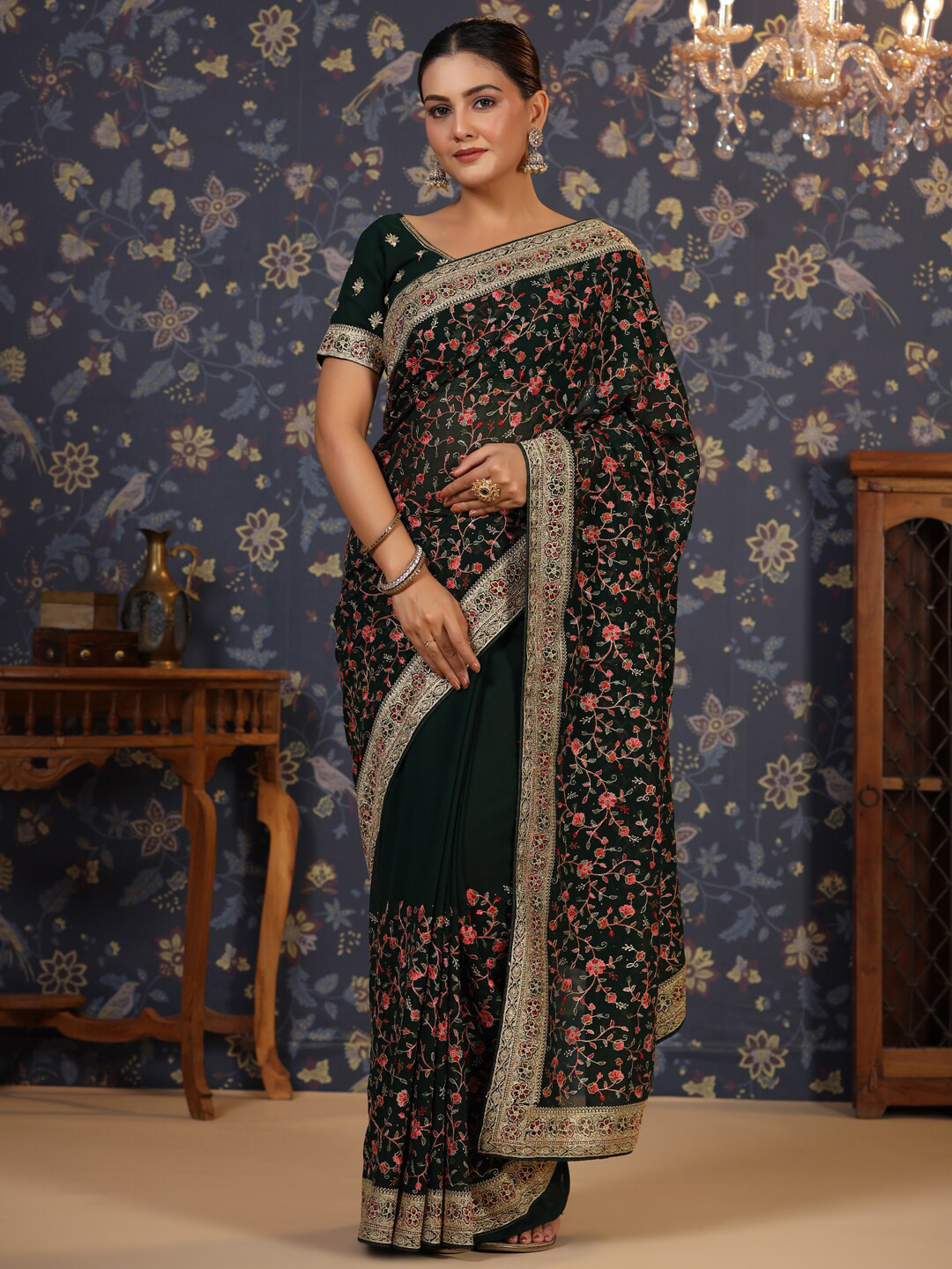 

House of Pataudi Floral Embroidered Saree, Green