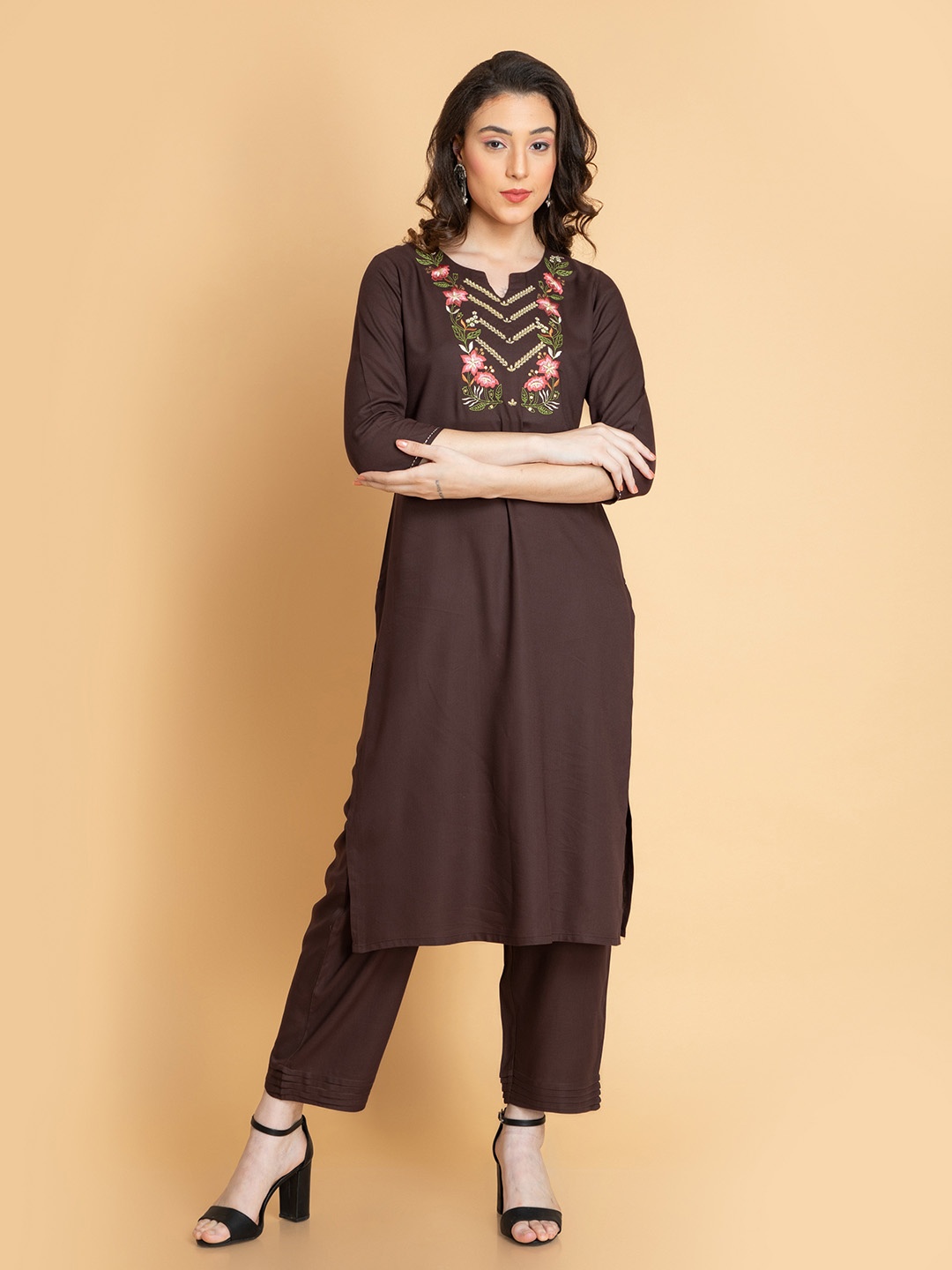 

SUTI Yoke Design Floral Embroidered Sequinned Straight Kurta With Trousers, Brown