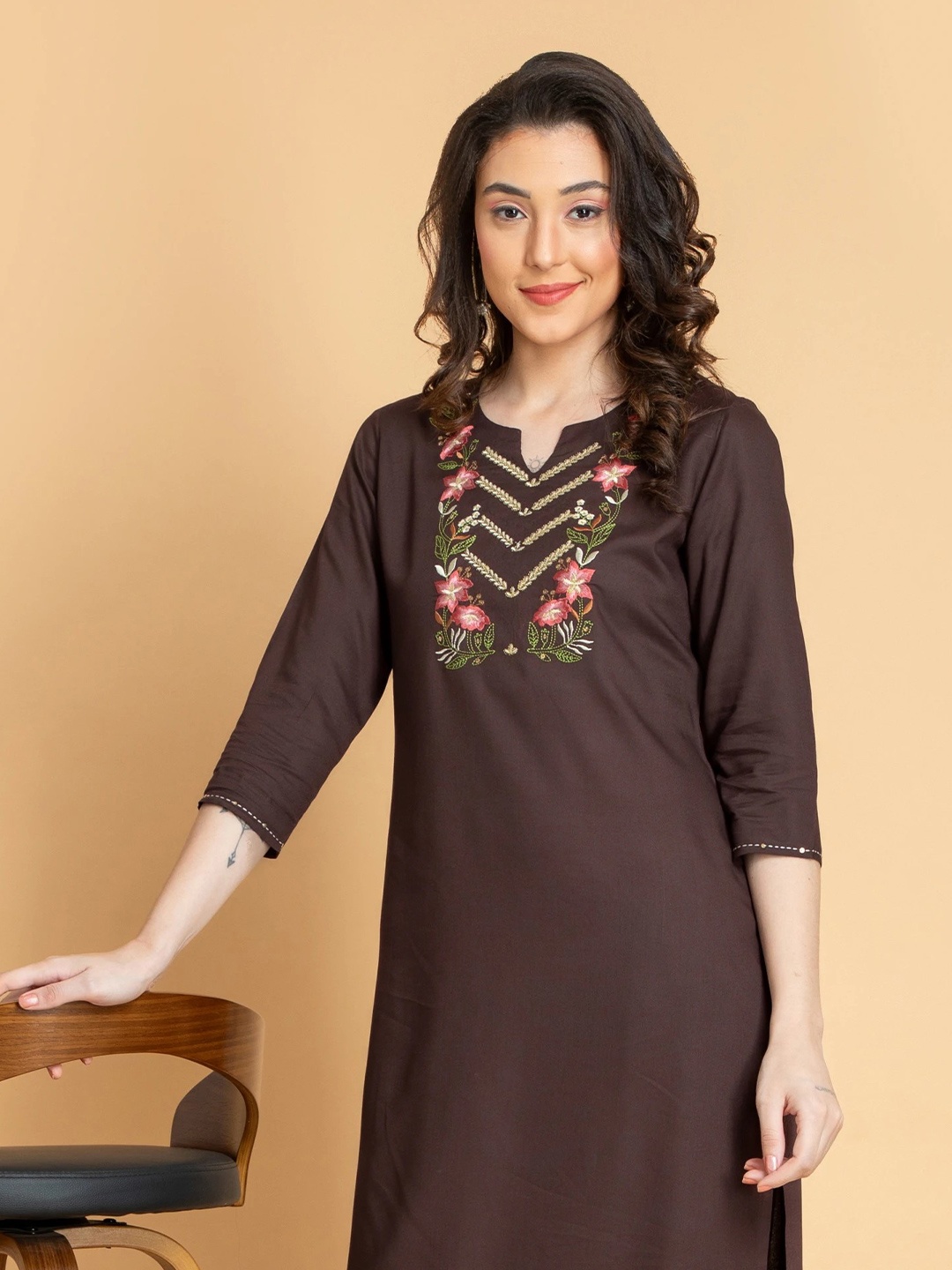 

SUTI Yoke Design Floral Embroidered Sequinned Straight Kurta With Trousers, Brown