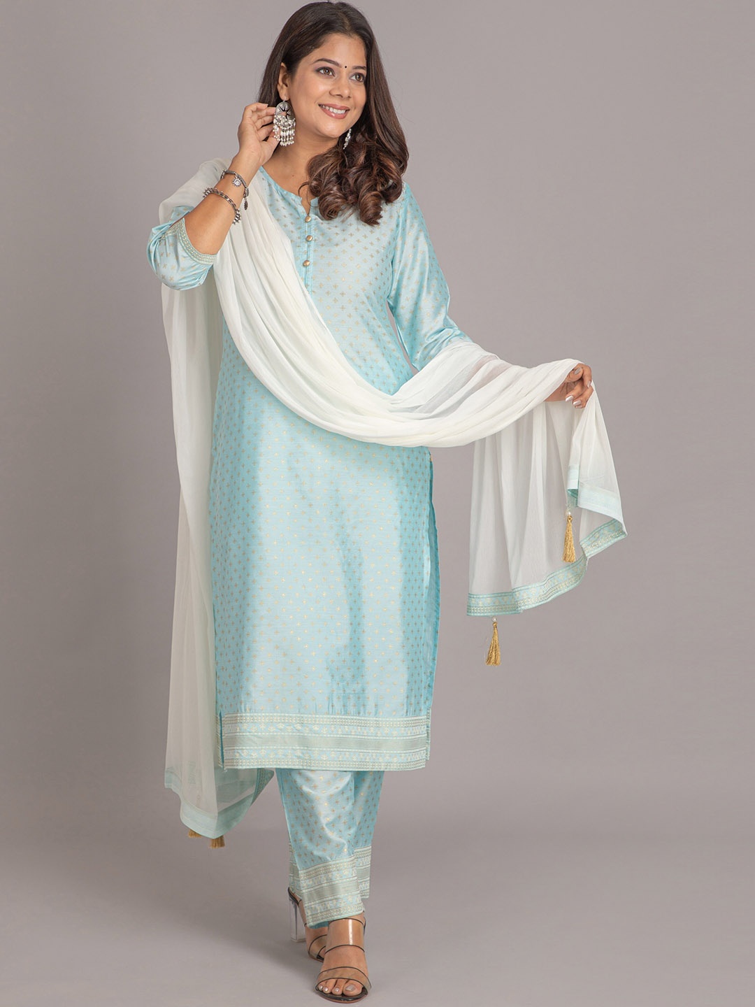 

SUTI Floral Printed Round Neck Straight Kurta With Trousers & Dupatta, Blue
