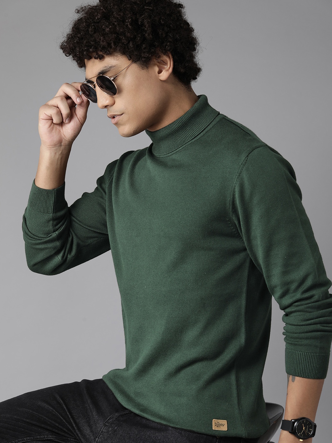 

Roadster Men Solid Cotton Pullover, Green