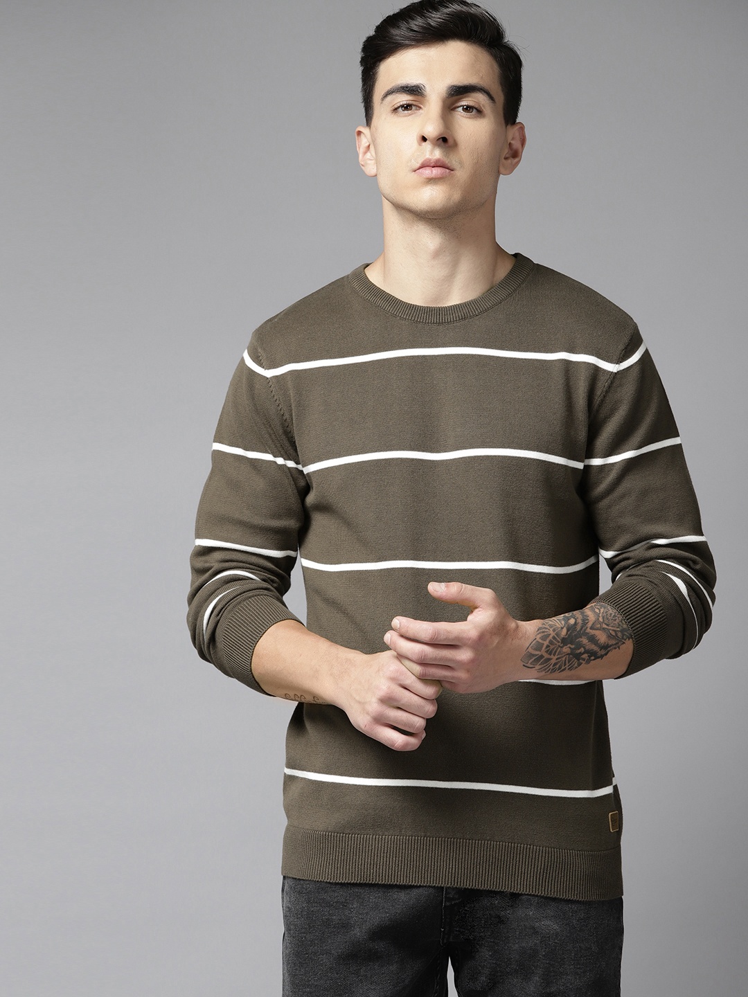 

Roadster Men Striped Cotton Pullover, Olive
