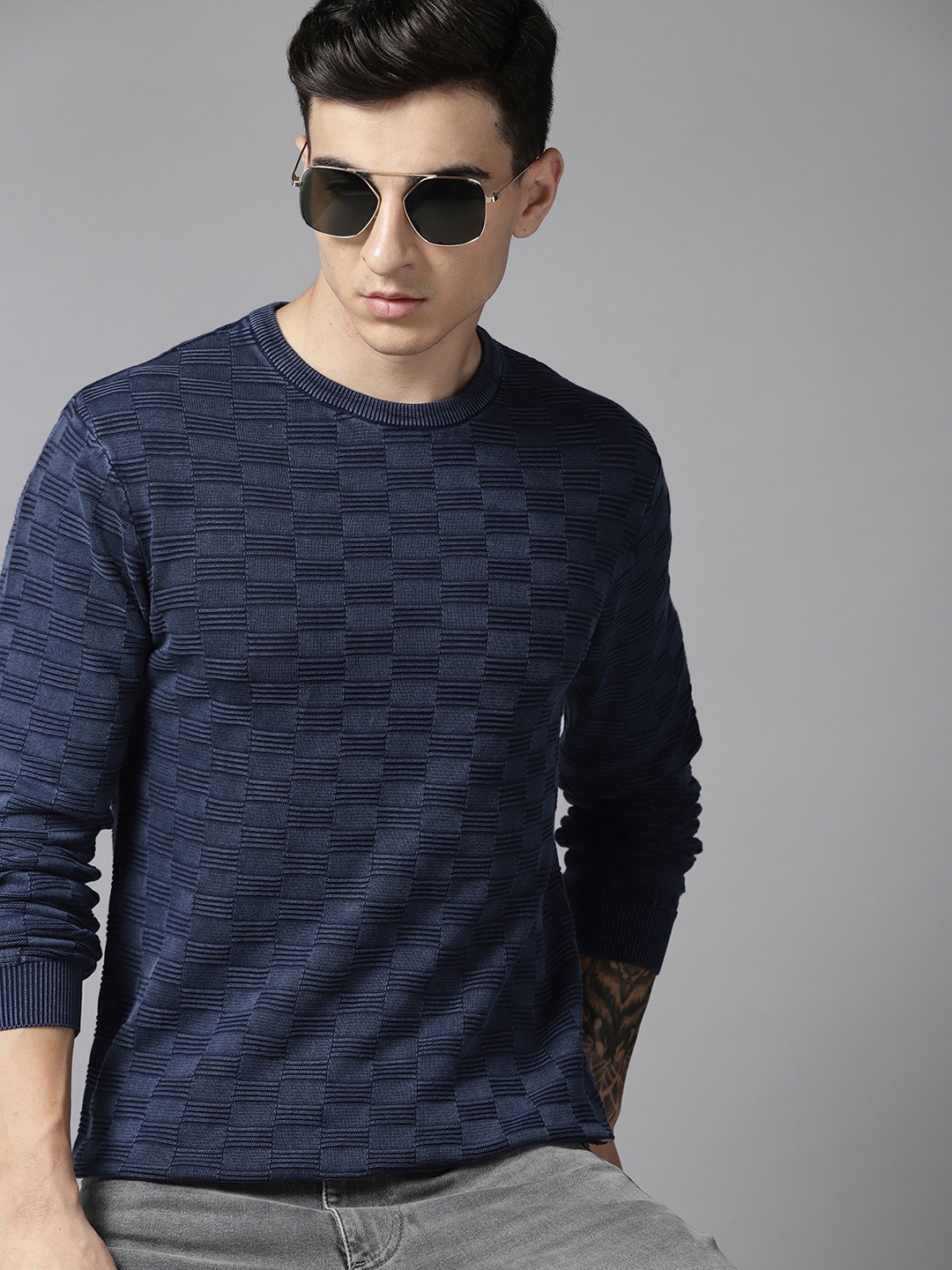

Roadster Men Self Design Pure Cotton Pullover, Navy blue