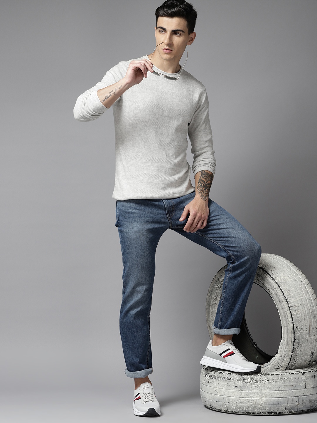 

Roadster Men Solid Cotton Pullover, White
