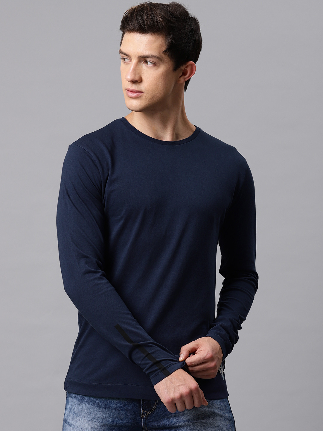 

HRX by Hrithik Roshan Men Navy Blue Solid Round Neck Pure Cotton T-shirt