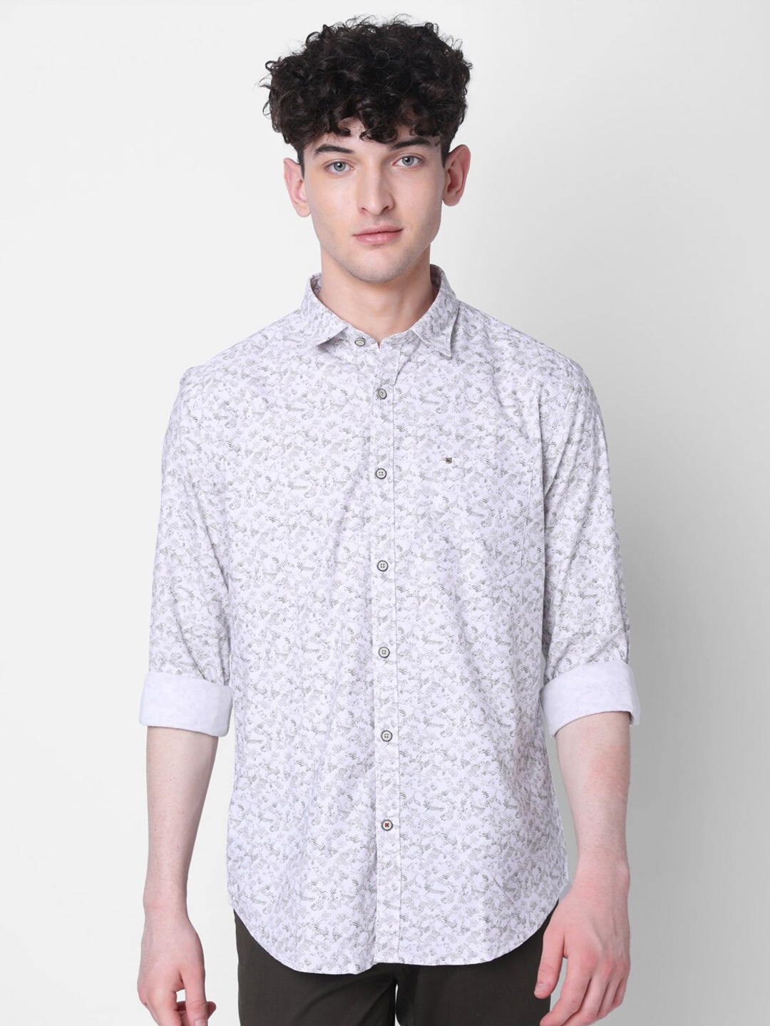 

MOZZO Classic Abstract Printed Slim Fit Cotton Casual Shirt, White