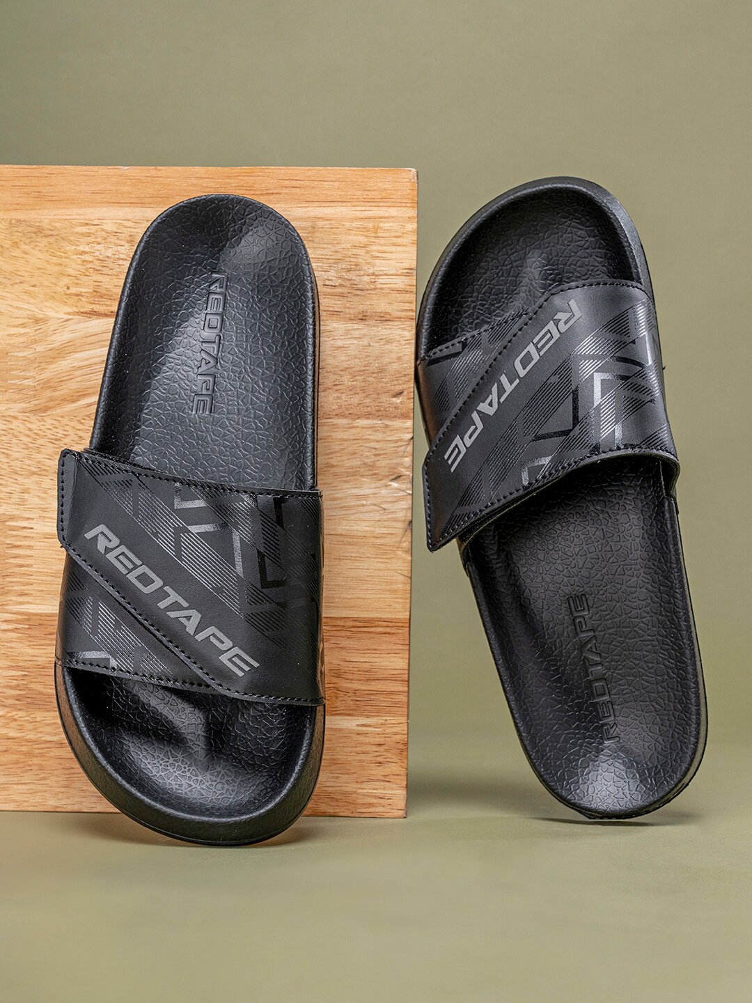 

Red Tape Men Printed Sliders, Black