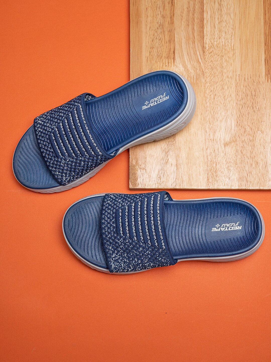 

Red Tape Men Textured Sliders, Navy blue