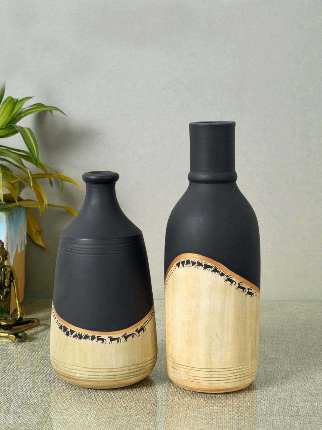 

AAKRITI ART CREATIONS 2-Pcs Black & Beige Printed Midnight's Secret Ornate Vases