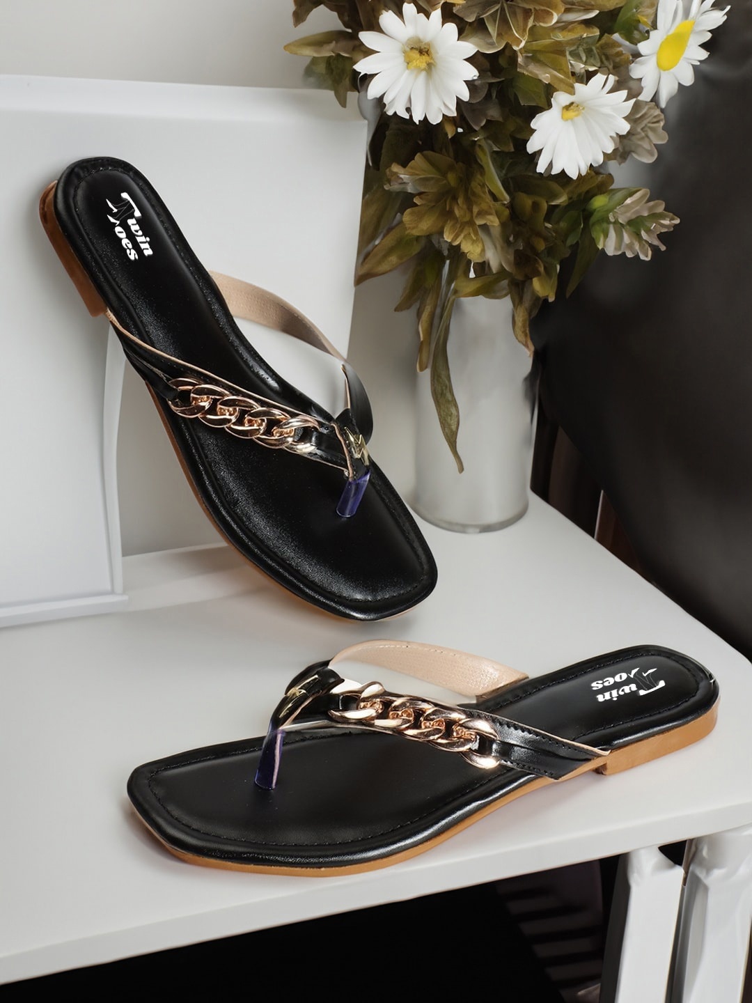 

TWIN TOES Embellished Open Toe Flats, Black