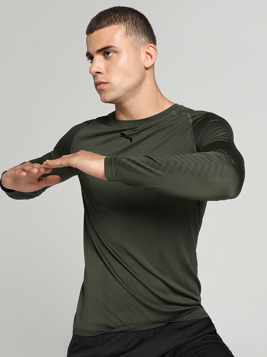 

Puma Printed Formknit Seamless Long Sleeves Training Sports T-shirt, Green