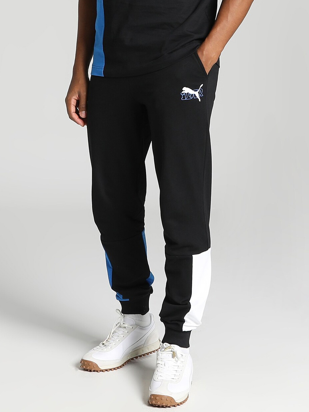

Puma x1DER Men Colourblocked Regular Fit Cotton Joggers, Black
