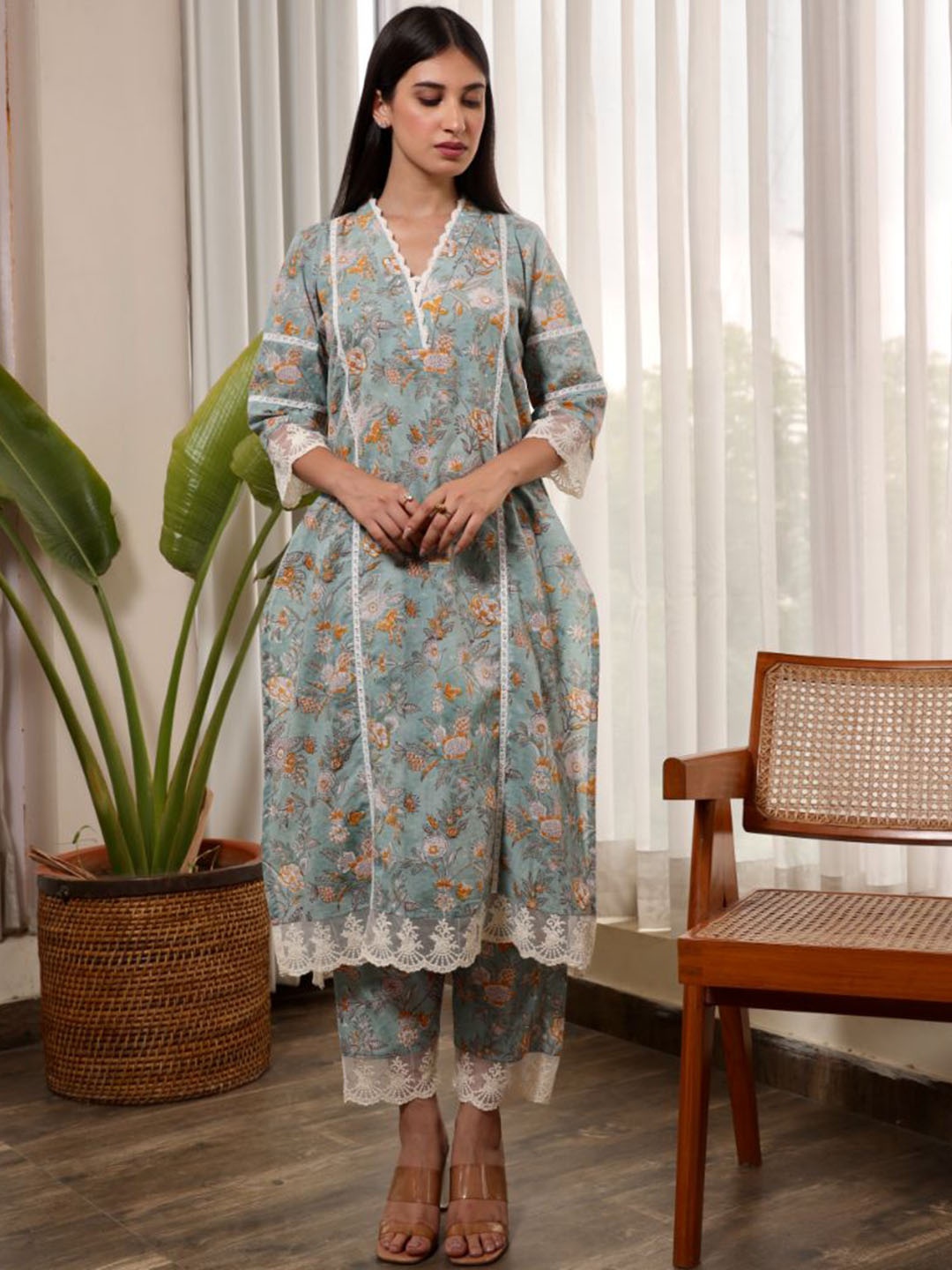 

ASRUMO Floral Printed Panelled A-Line Kurta With Trousers & Dupatta, Grey