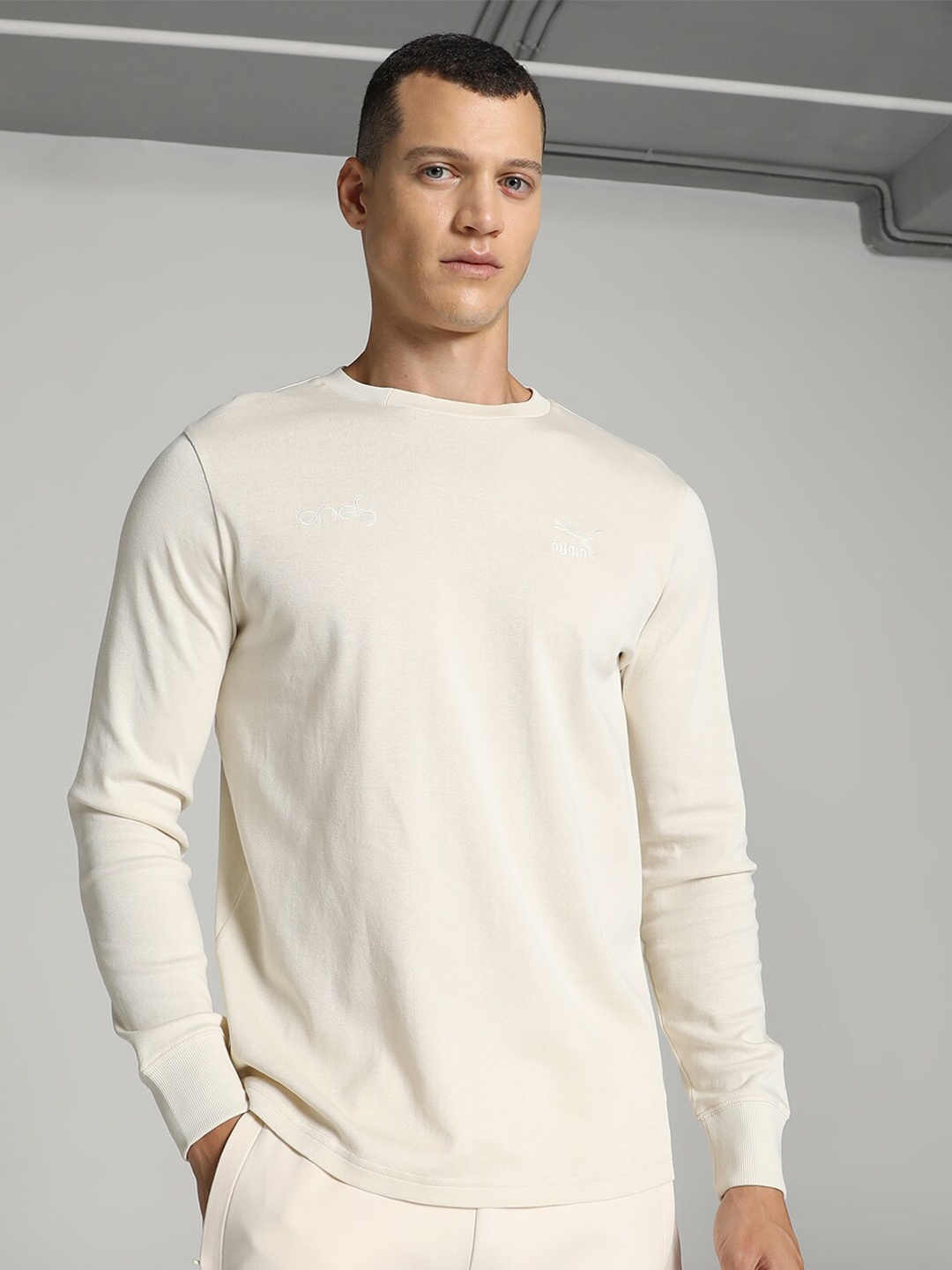 

one8 x PUMA Round Neck Long Sleeve T-shirt, Cream