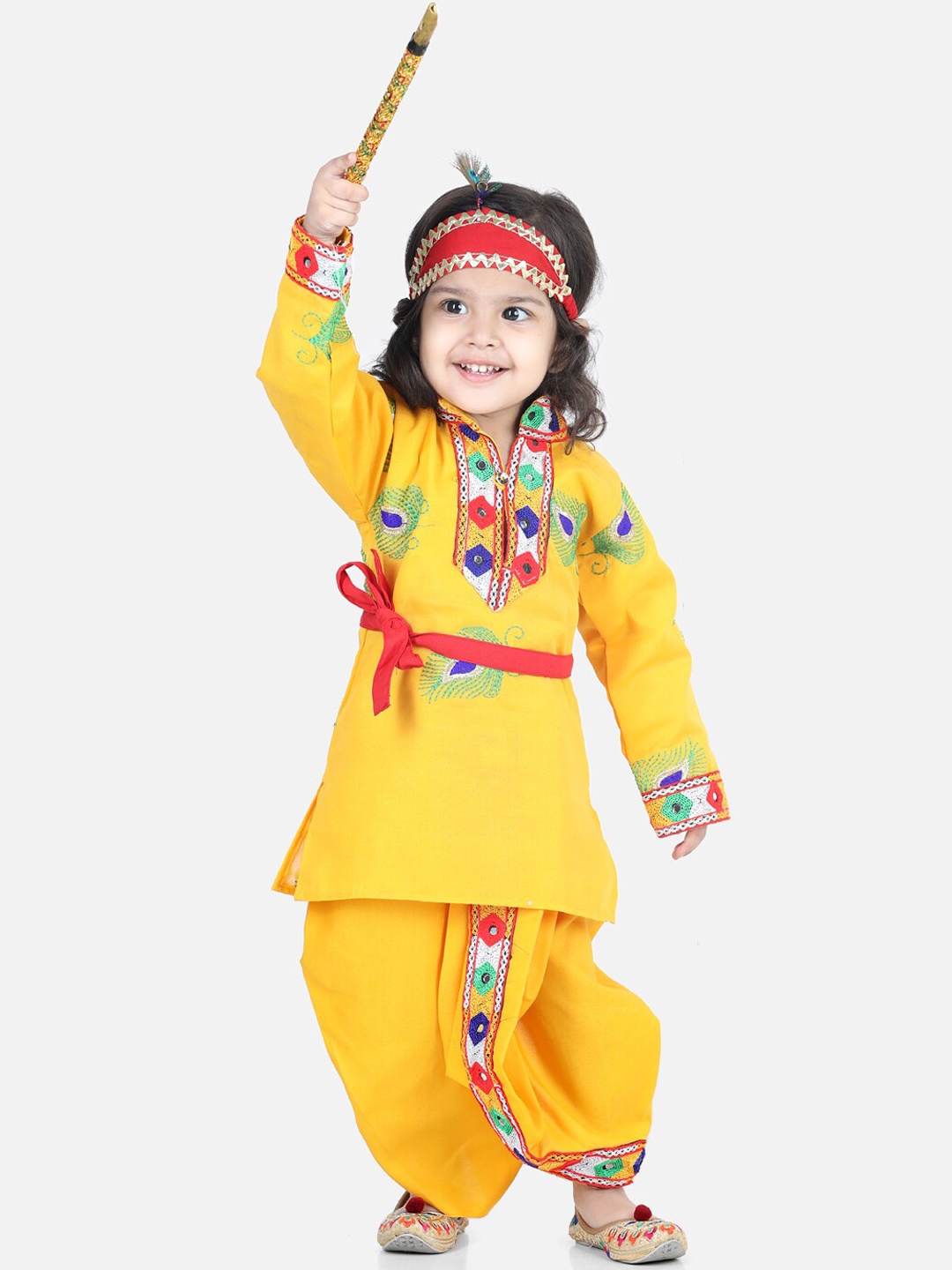 

BownBee Boys Ethnic Motifs Embroidered Regular Thread Work Kurta with Dhoti Pants, Yellow