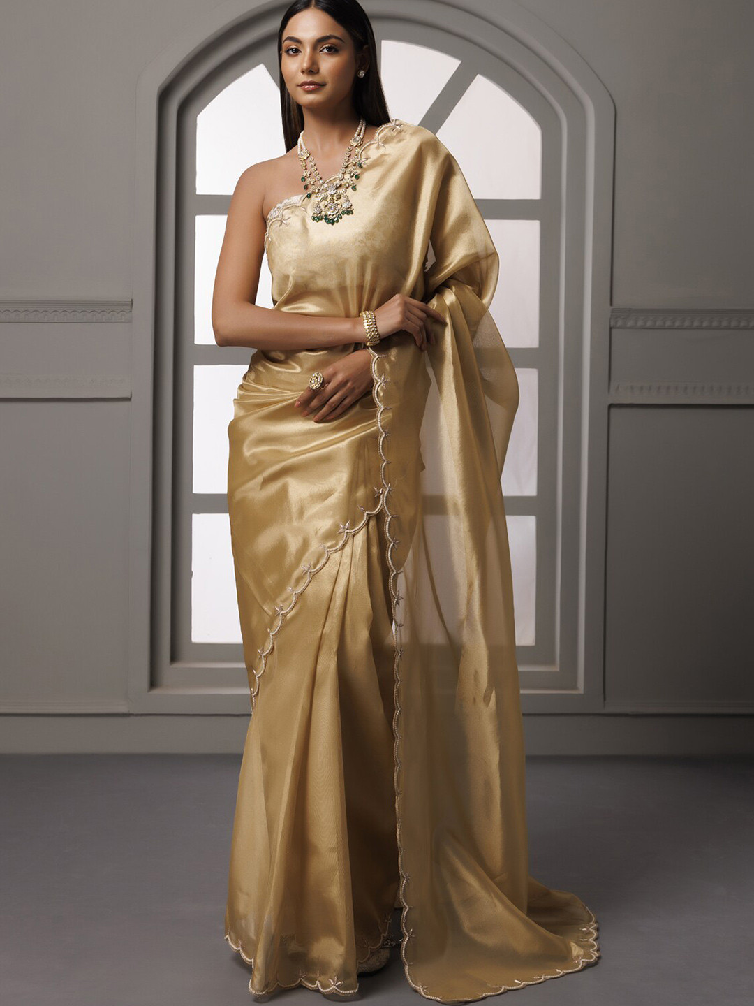 

Geroo Jaipur Tissue Banarasi Saree, Gold