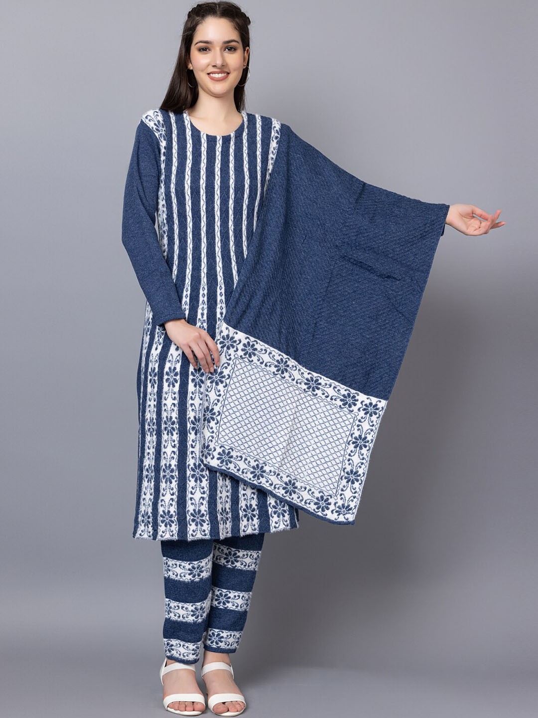 

TYSORT Striped Round Neck Woolen Kurta with Palazzos & Dupatta, White