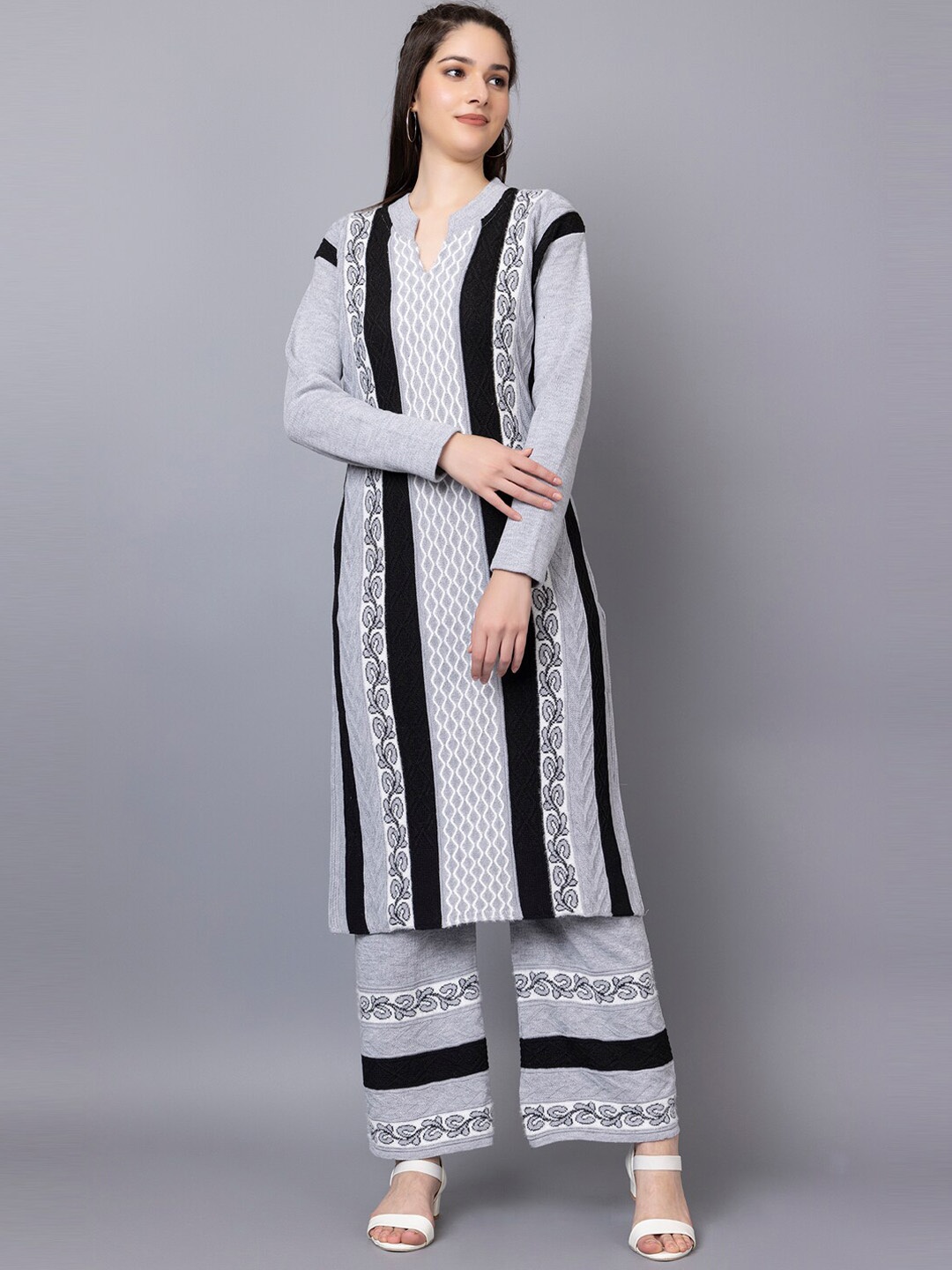 TYSORT Floral Woven Design Mandarin Collar Panelled Kurta With Palazzos, Grey