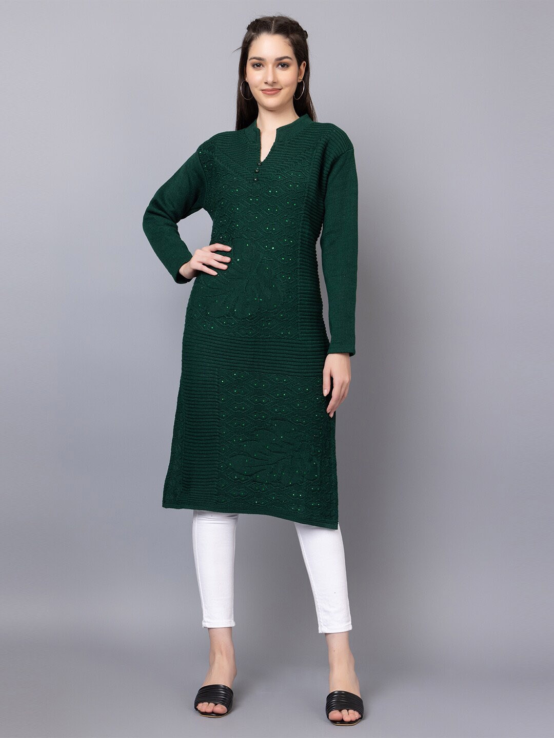 

TYSORT Woven Designed Sequinned Detailed Mandarin Collar Straight Woolen Kurta, Green
