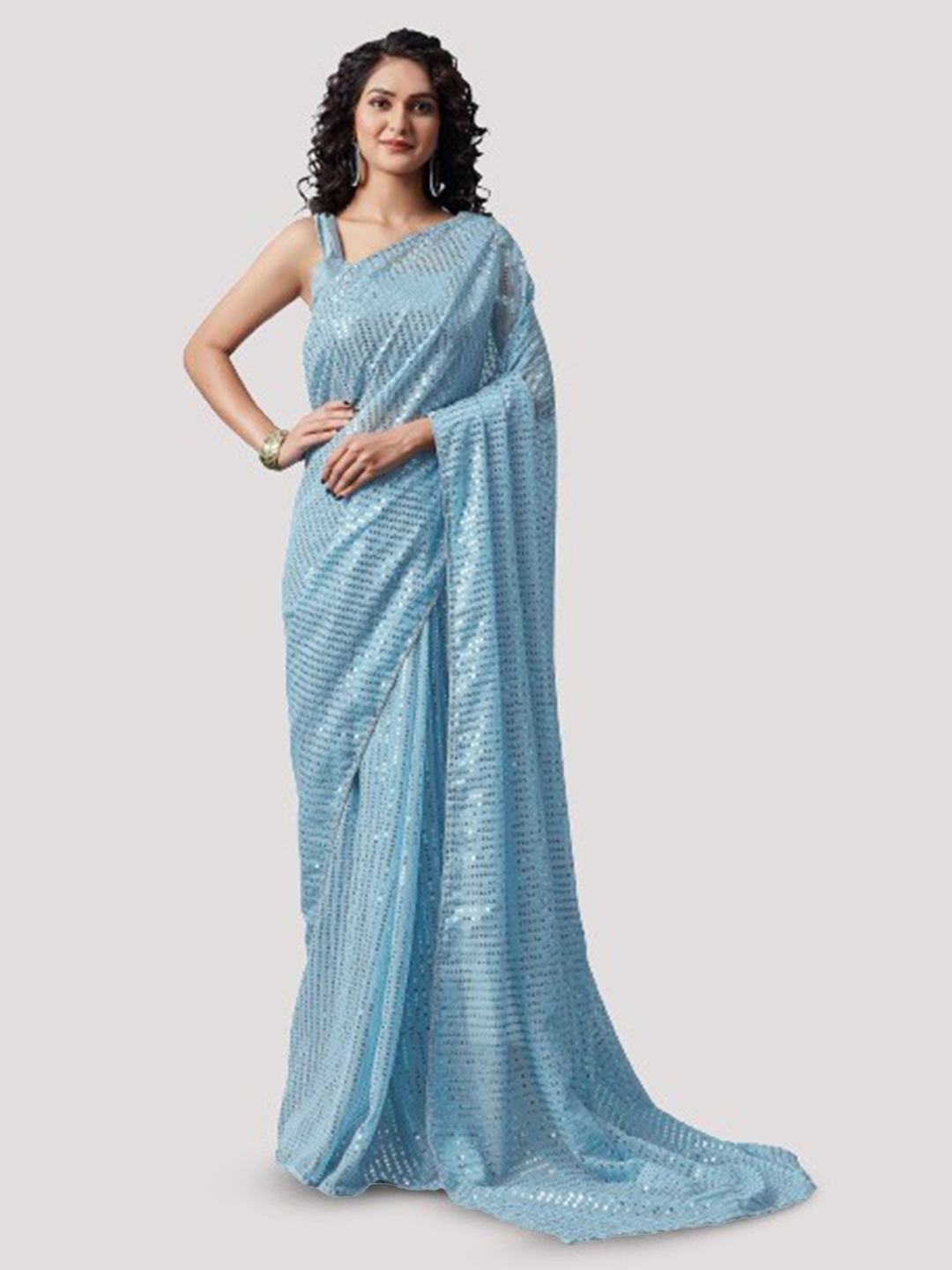 

DIVASTRI Embellished Sequinned Saree, Blue