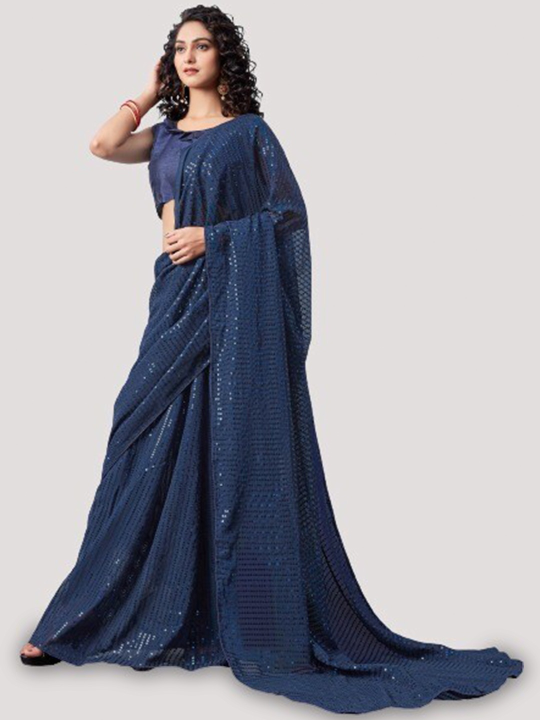 

DIVASTRI Embellished Sequinned Saree, Navy blue