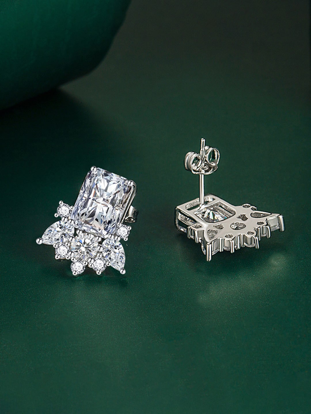 

Designs & You Silver-Plated Geometric Studs Earrings