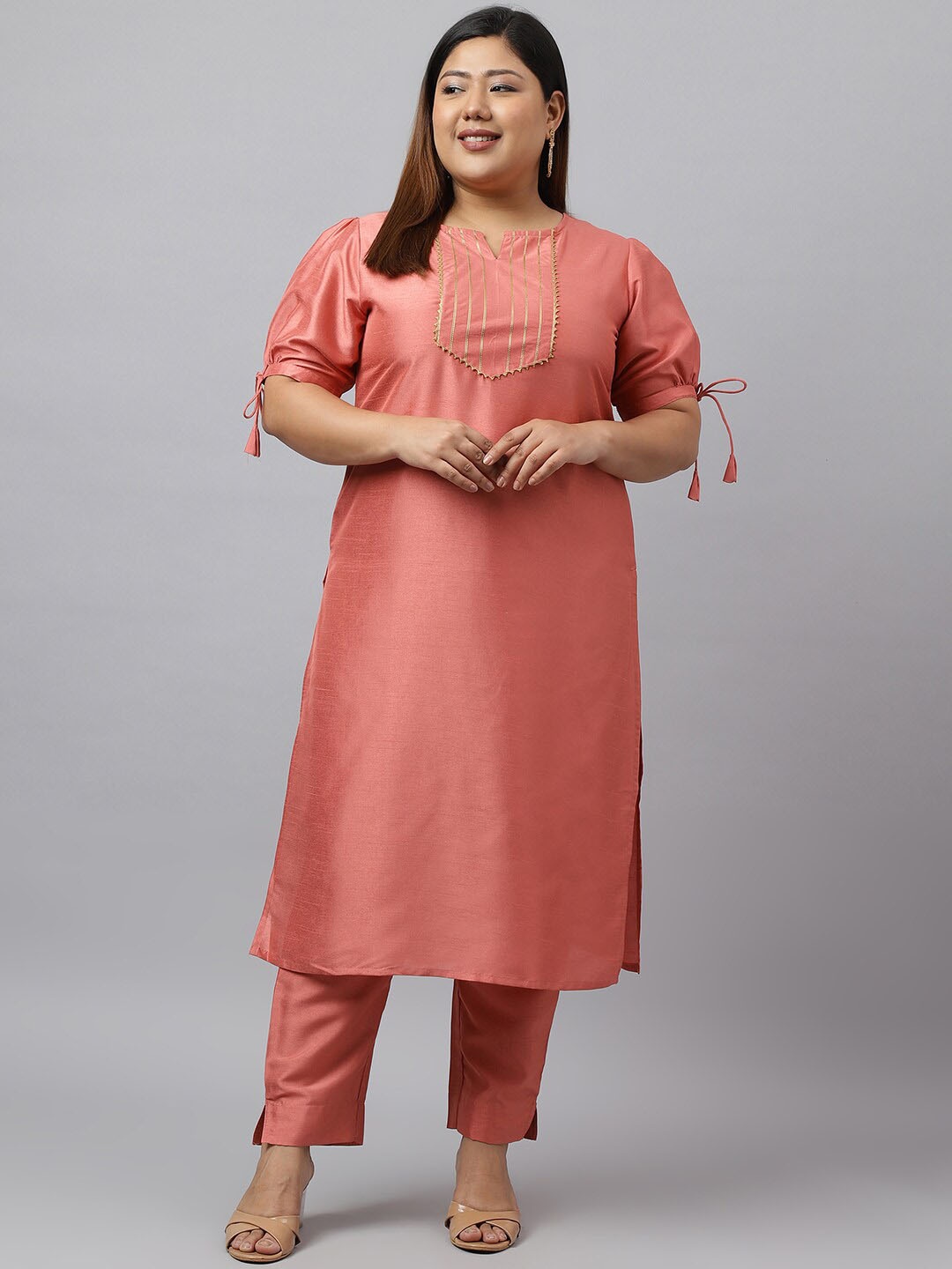 

XL LOVE by Janasya Plus Size Gotta Patti Detailed Puff Sleeves Kurta with Trousers, Peach