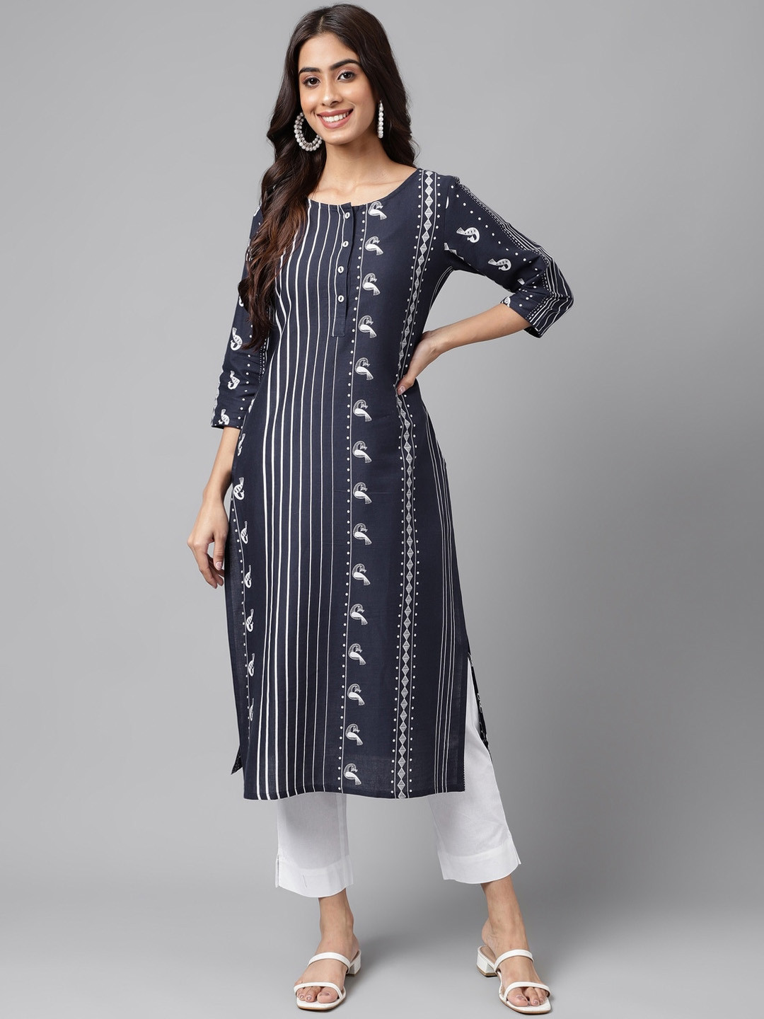 

Janasya Navy Blue Tribal Printed Straight Kurta
