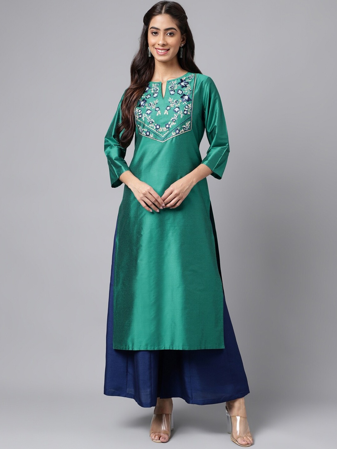 

Janasya Green Round Neck Thread Work Detail Straight Kurta