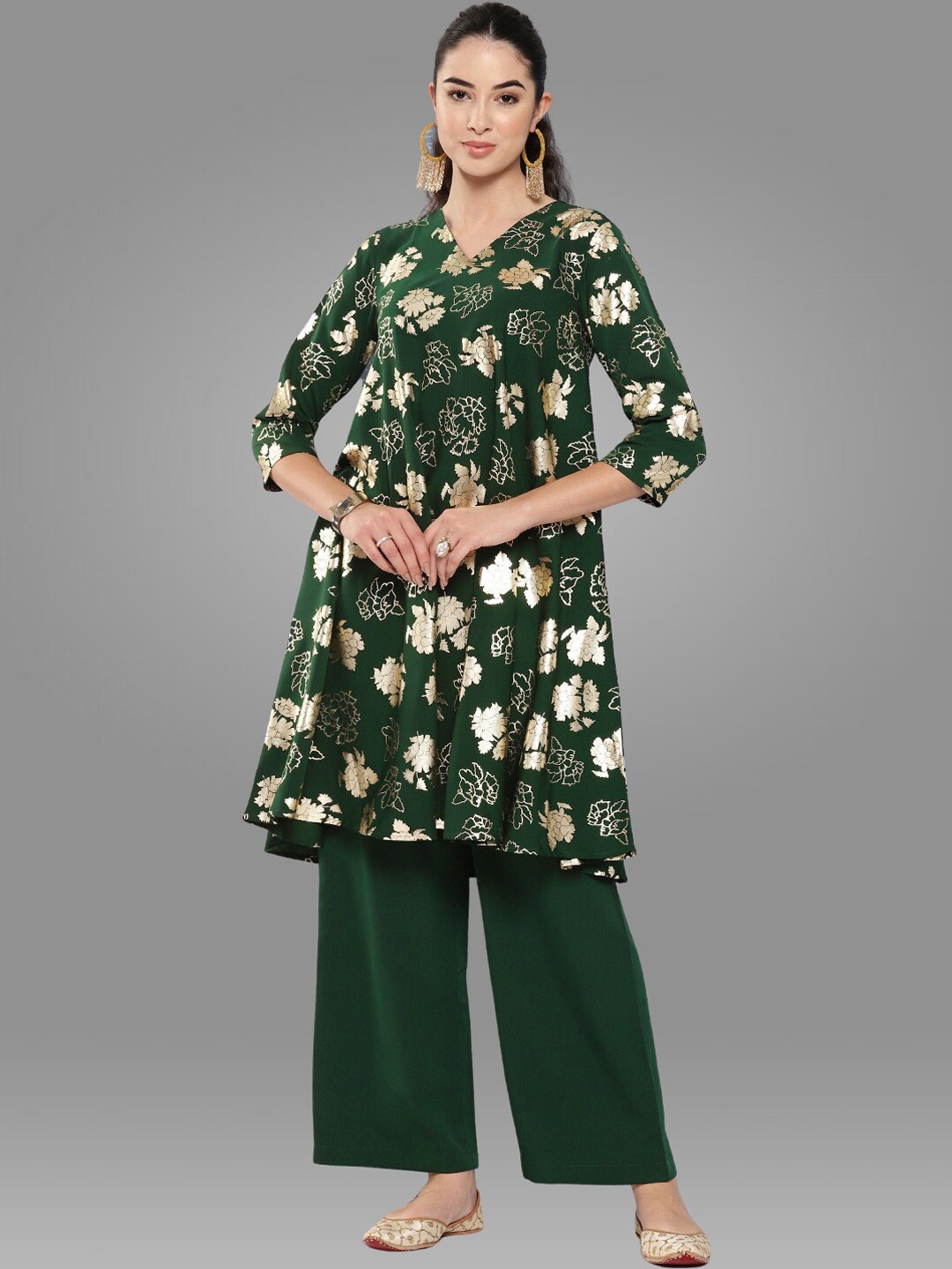 

Janasya Floral Printed A-line Kurta with Palazzos, Green