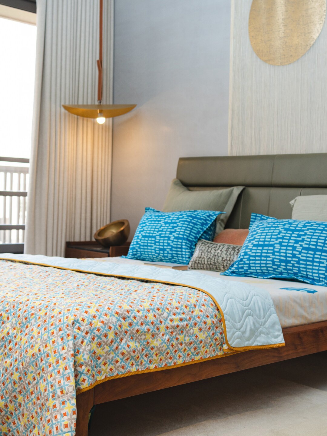 

URBAN SPACE Blue & Orange Floral AC Room 120 GSM Double Bed Blanket