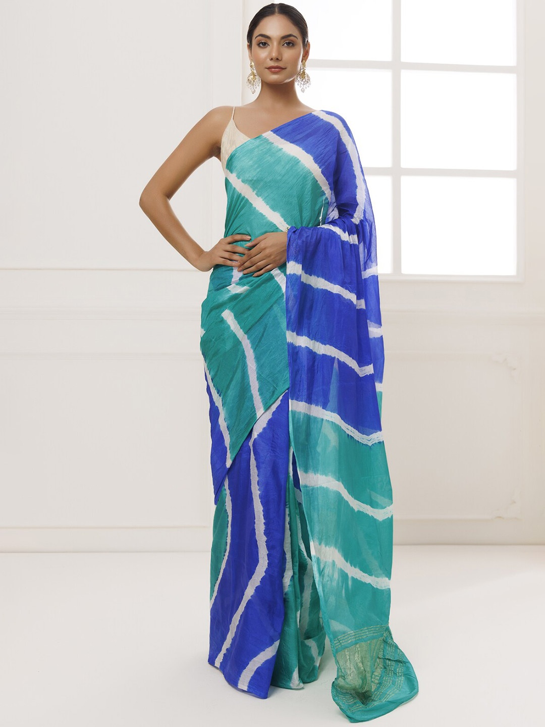 

Geroo Jaipur Leheriya Printed Zari Art Silk Saree, Blue