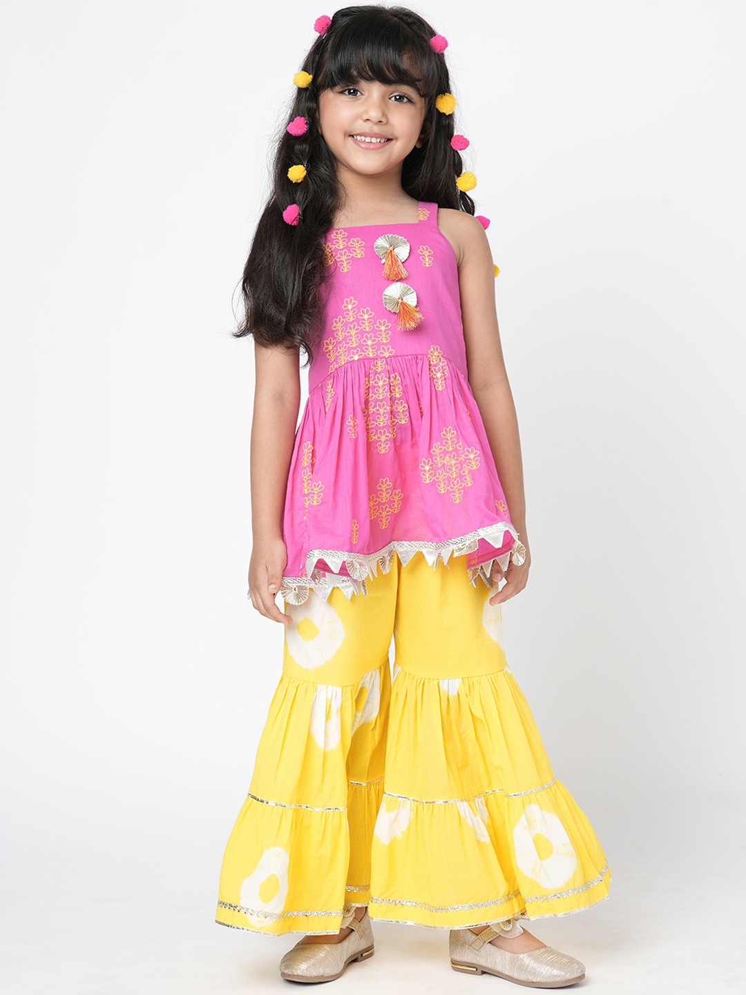 

LIL DRAMA Girls Pink Floral Embroidered Regular Thread Work Pure Cotton Kurta With Sharara
