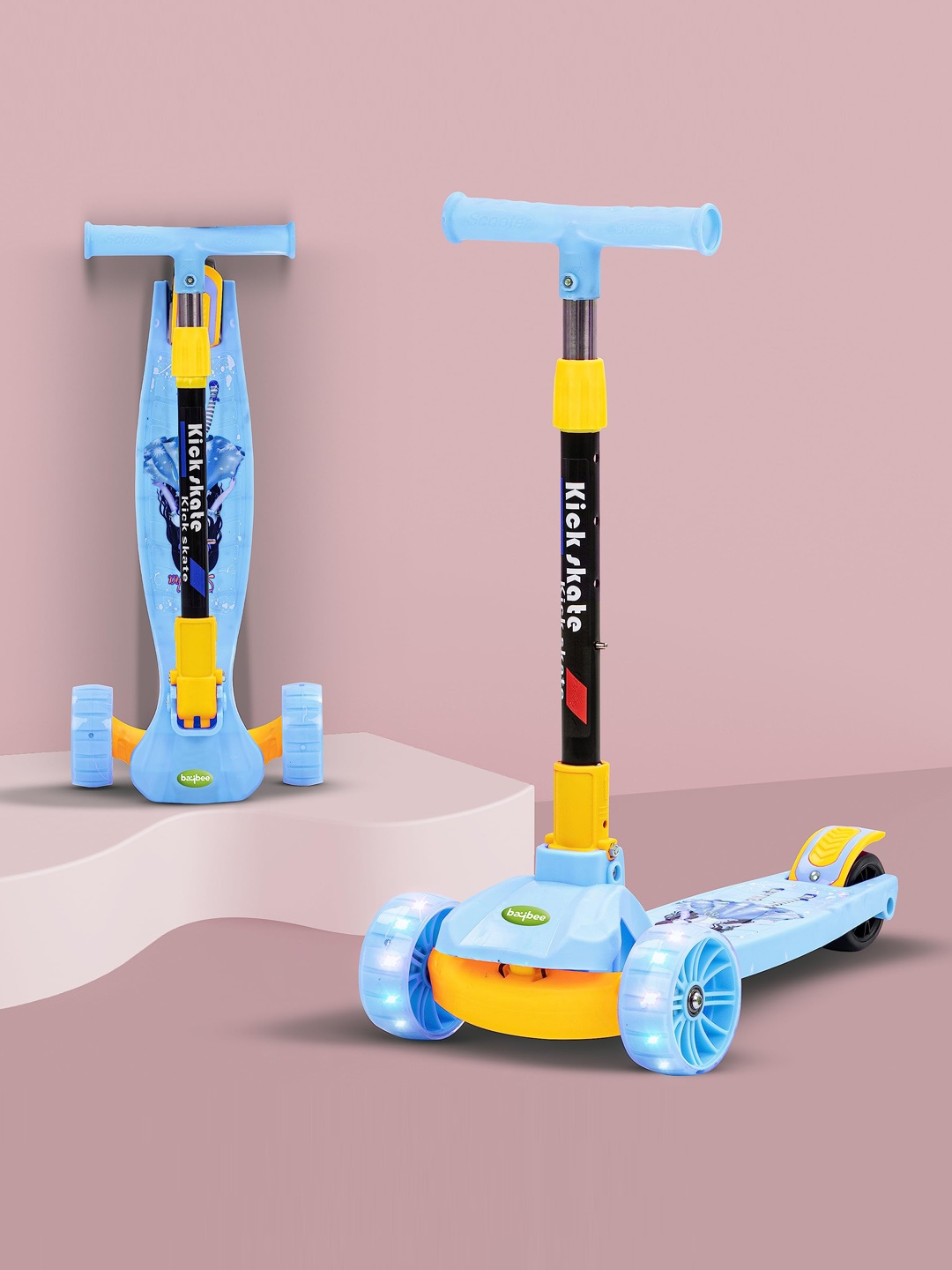 

BAYBEE Kids Kick Flashing Wheels Scooter, Blue
