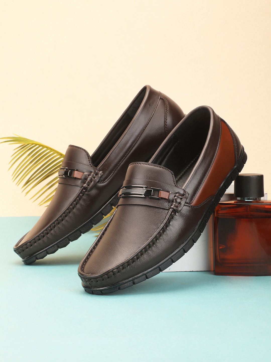 

Fashion Victim Men Leather Lightweight Horsebit Loafers, Brown