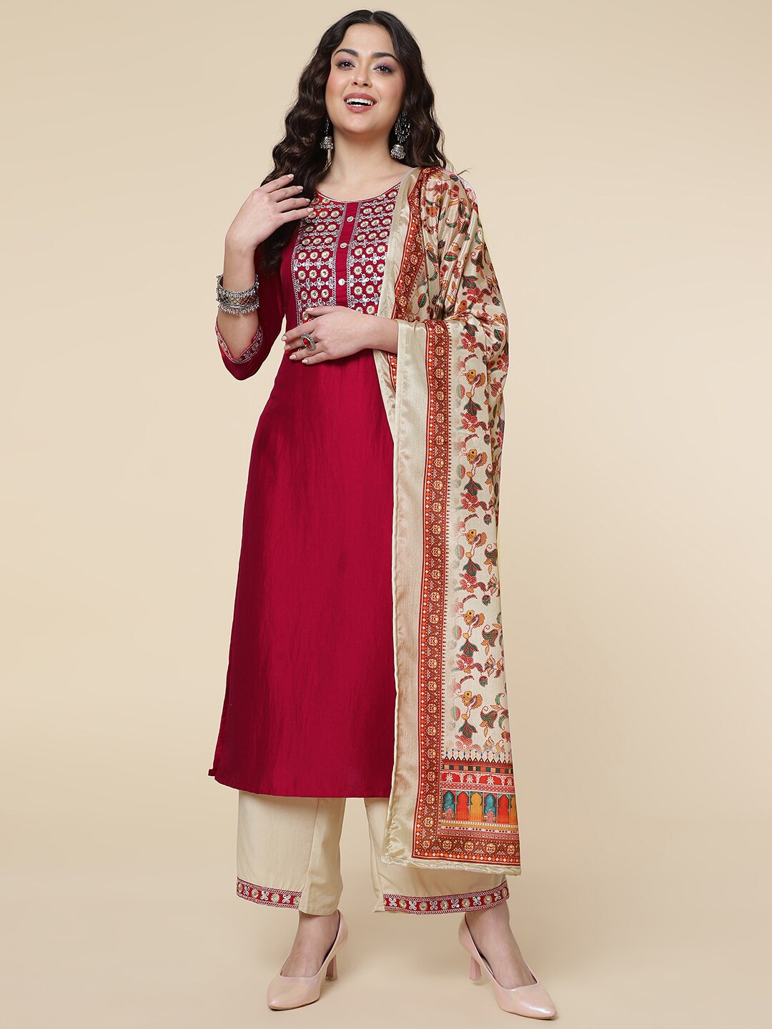 

CLEMIRA Floral Embroidered Regular Kurta with Salwar & Dupatta, Red