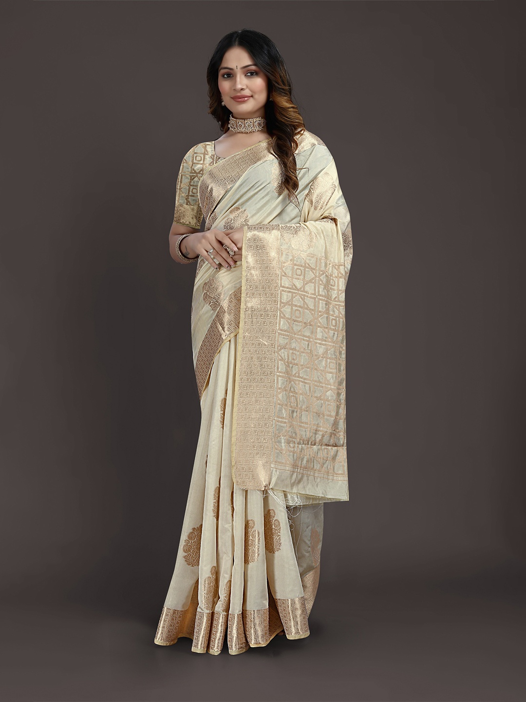 

Mitera Off White Ethnic Motifs Woven Design Zari Saree