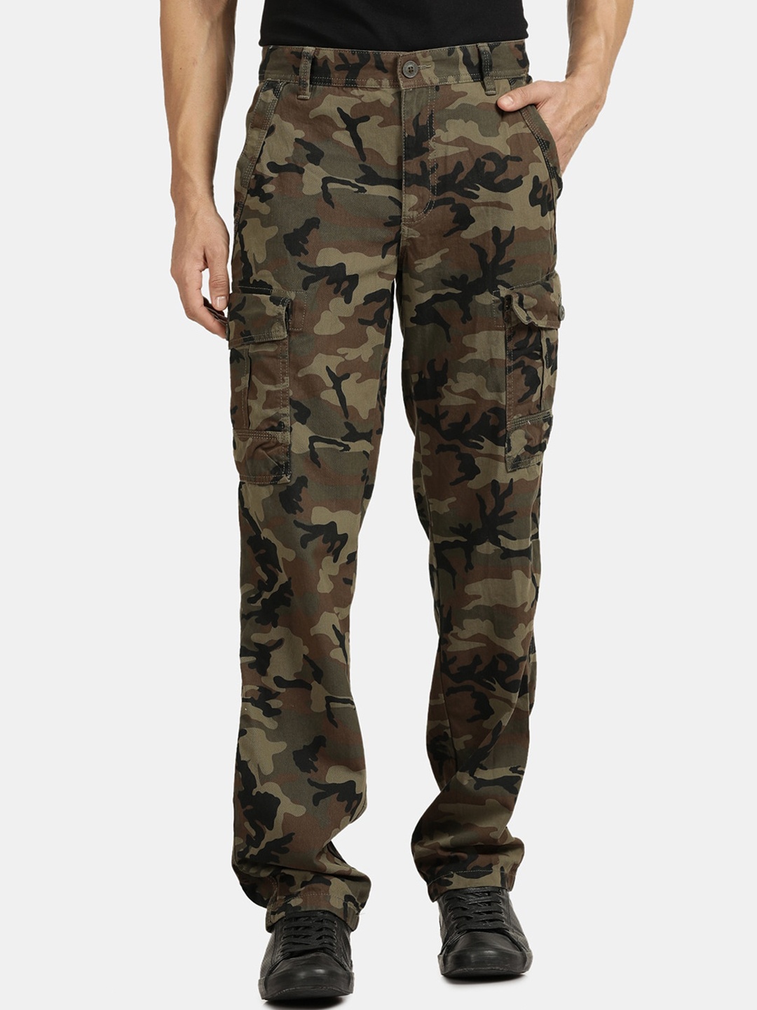 

t-base Men Camouflage Printed Regular Fit Mid-Rise Cotton Cargos, Olive