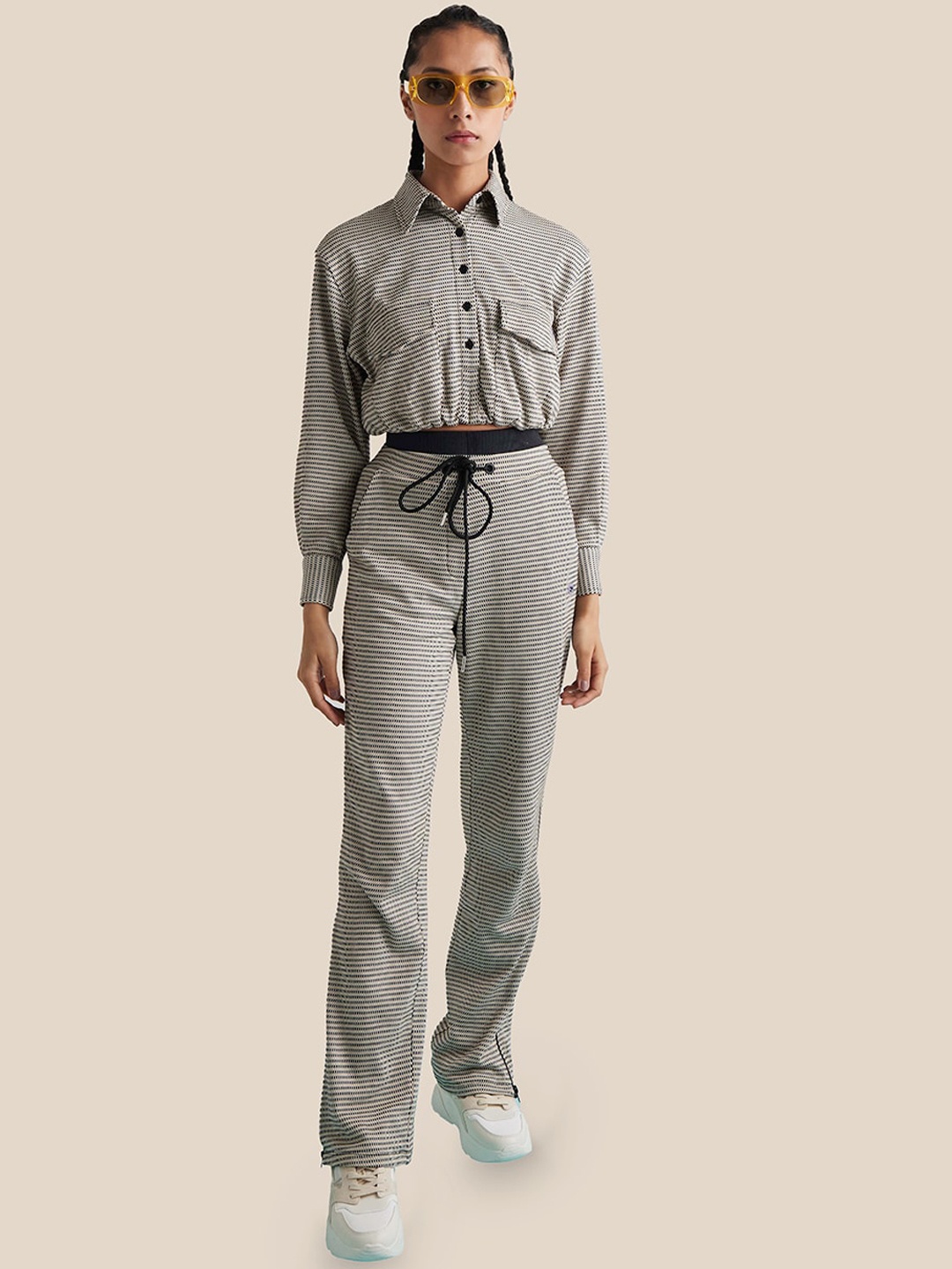

Muvazo Women Custom Straight Fit Cotton Trousers, Off white