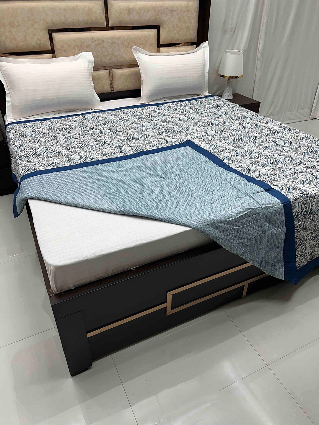 

Pure Decor Blue & Grey Printed Pure Cotton AC Room 300 GSM Double Bed Dohar
