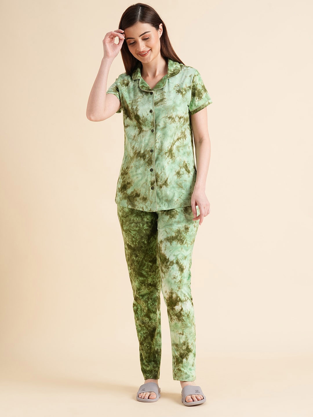 

Sweet Dreams Green Abstract Printed Pure Cotton Night Suit