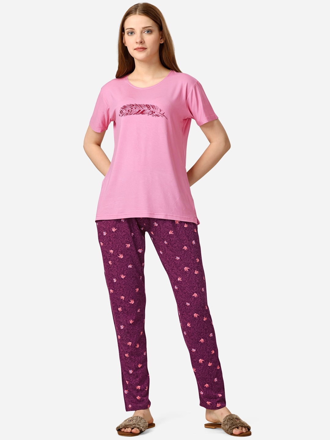 

Lenissa Graphic Printed Night suit, Pink