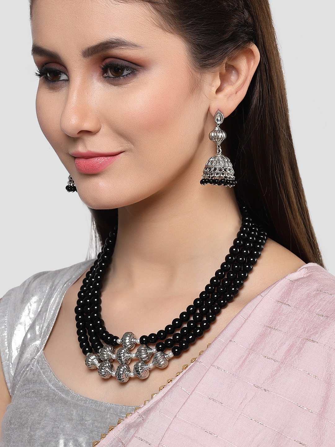 

KARATCART Silver-Plated Kundan-Studded & Beaded Oxidised Jewellery Set