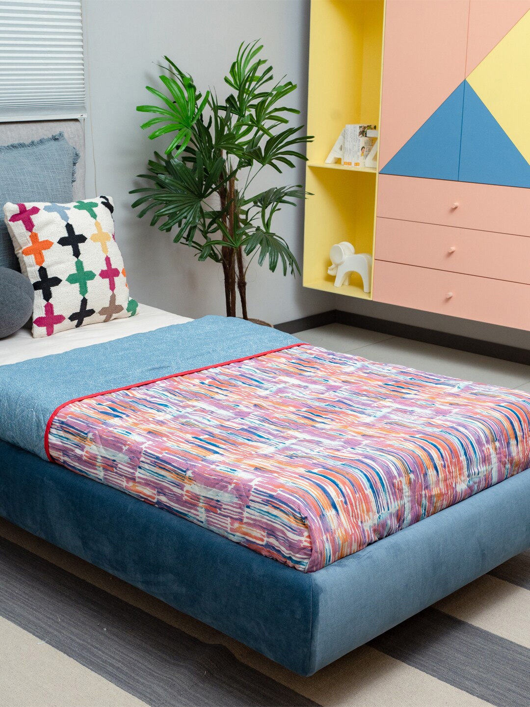 

URBAN SPACE Abstract Printed AC Room Single Bed Blanket, Blue